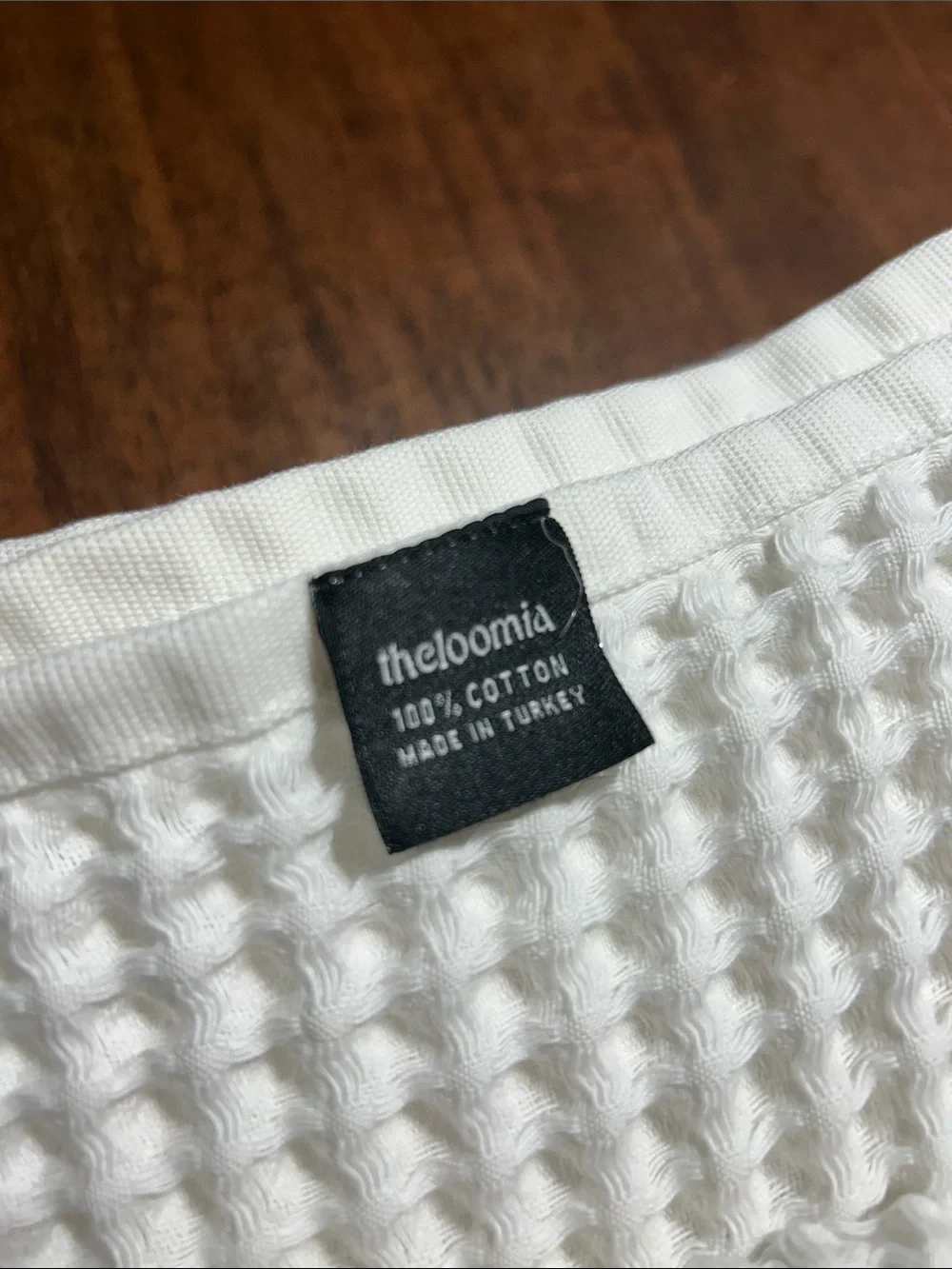 Waffle-Texture Bath Towel in White - Soft, Breathable 100 % Cotton